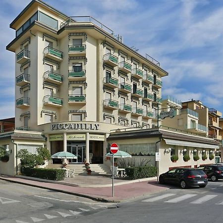 Hotel Piccadilly Лидо-ди-Камайоре Экстерьер фото